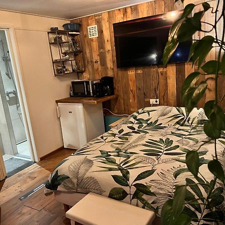 Beach House Met Badkamer, Boxspring & Airco Schoonebeek Экстерьер фото